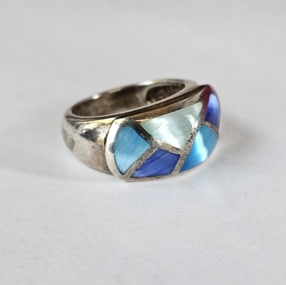Genuine Vintage Mother of Pearl Ring in Sterling Silver Size 7! - Picture 2 of 5